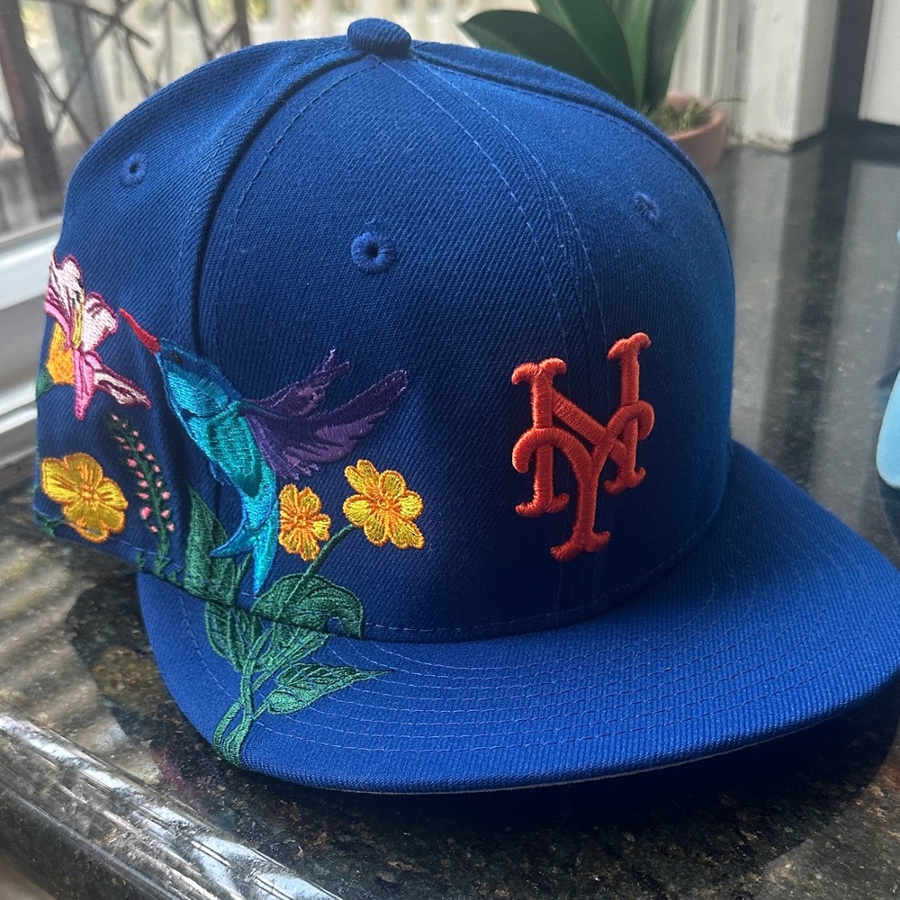 Men’s Embroidered Baseball Caps Set - Picture 7 of 16